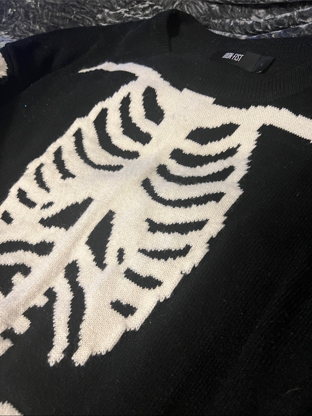Iron Fist Skeleton Sweater - Picture 3 of 8